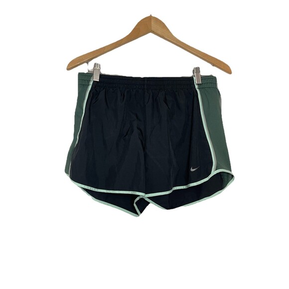 Nike Dri Fit Women's Medium Running Shorts Black Green 4" Inseam Elastic Waist - Picture 1 of 8